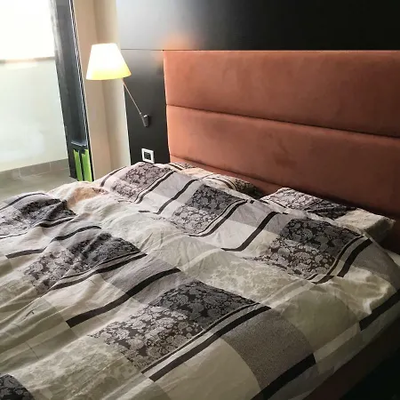 Klass 210 Apartma