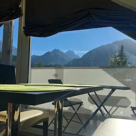 Apartma Klass 210 *