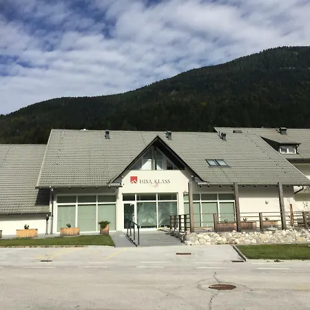 Apartma Klass 210 *