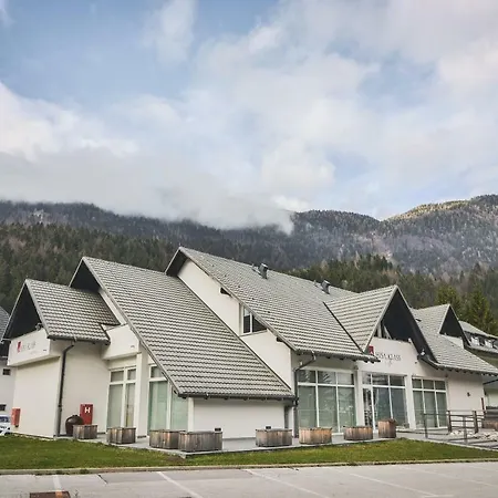 Klass 210 Apartma