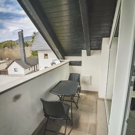 Apartma Klass 210 *