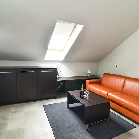 Apartment Klass 210